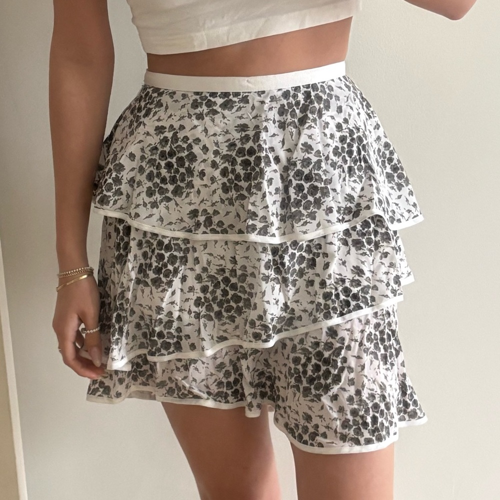 Club Monaco Black and White Floral Silk Tiered Mini Skirt